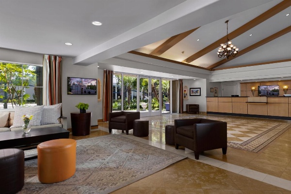 Anaheim Portofino Inn and Suites image 3