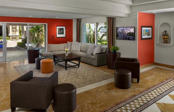 Anaheim Portofino Inn and Suites image 4